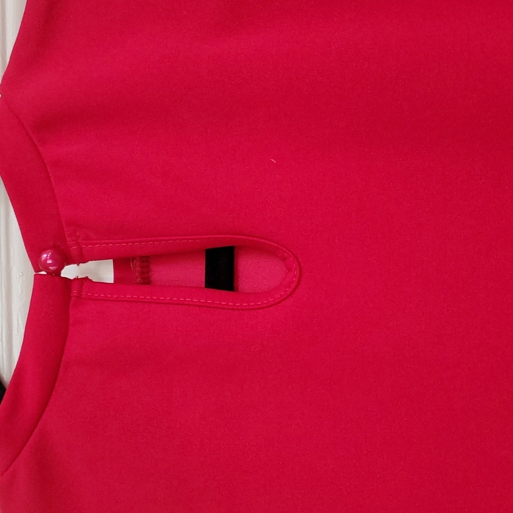 Blouse size medium. - Picture 5 of 7